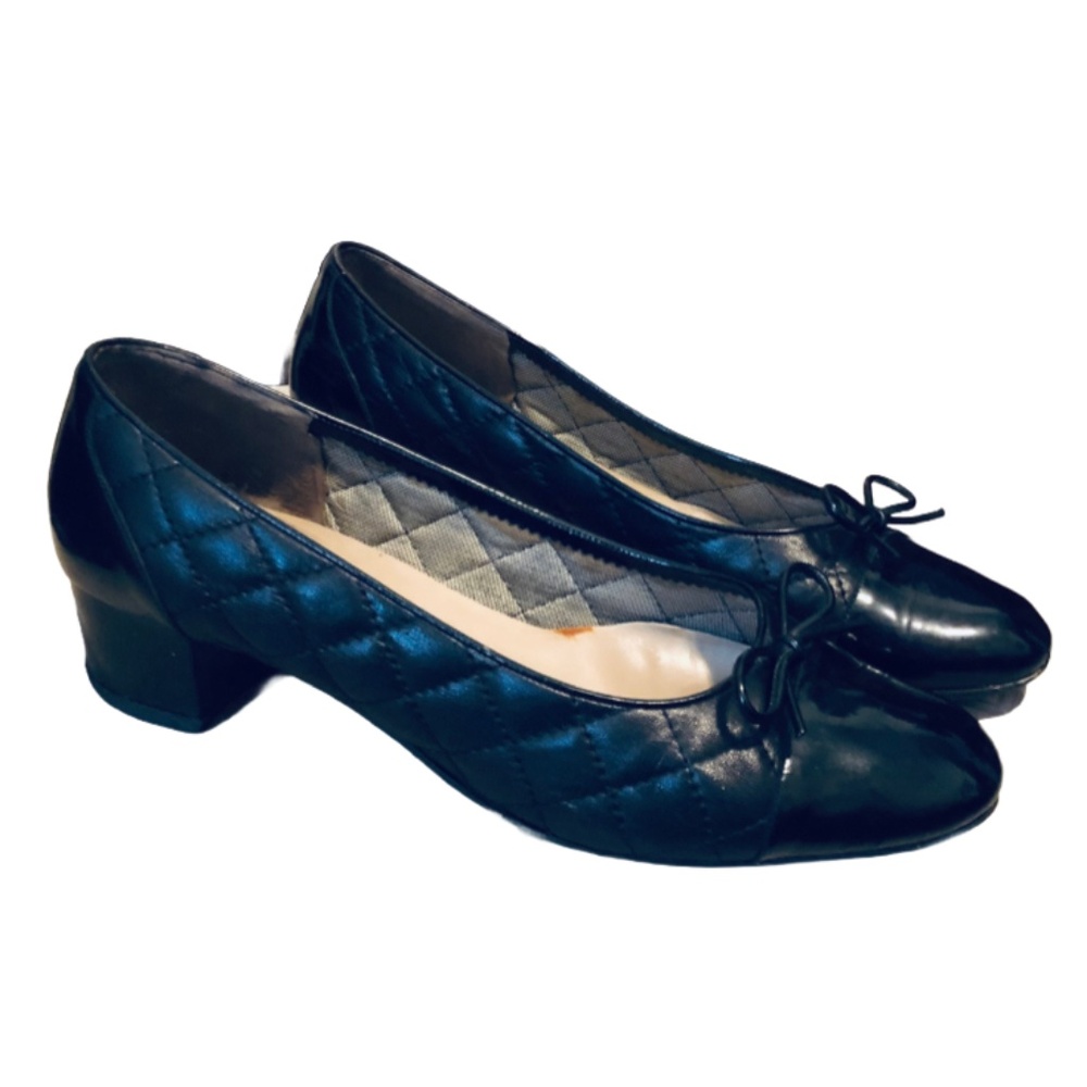 Handmade in Italy Quilted Leather Captoe Pumps